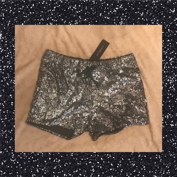 Boundary & Co. Silver sparkle shorts - Picture 1 of 5